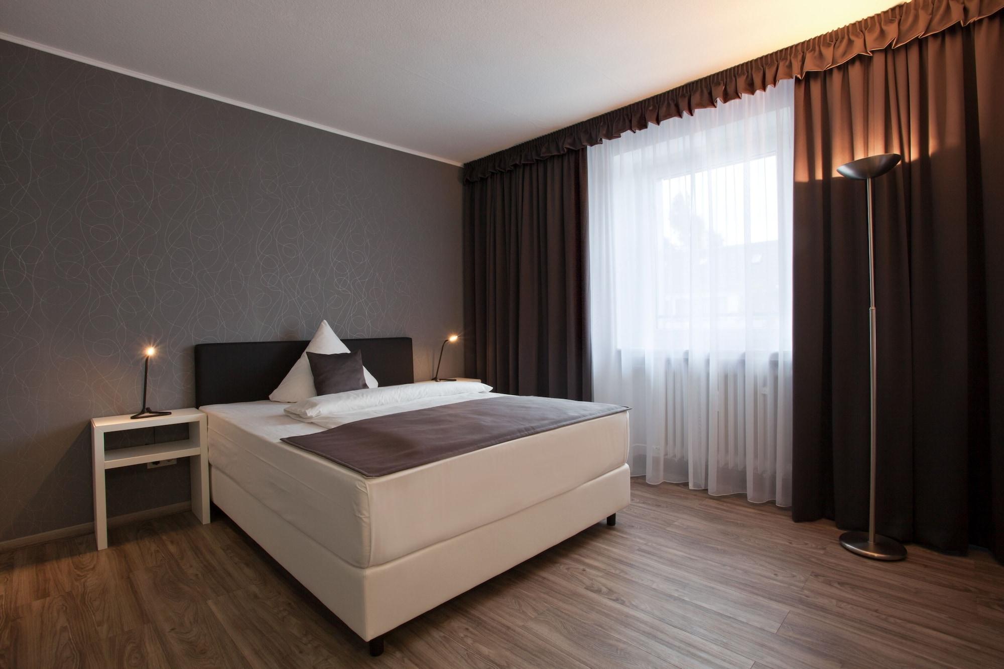 Hotel Asahi Дюссельдорф Экстерьер фото