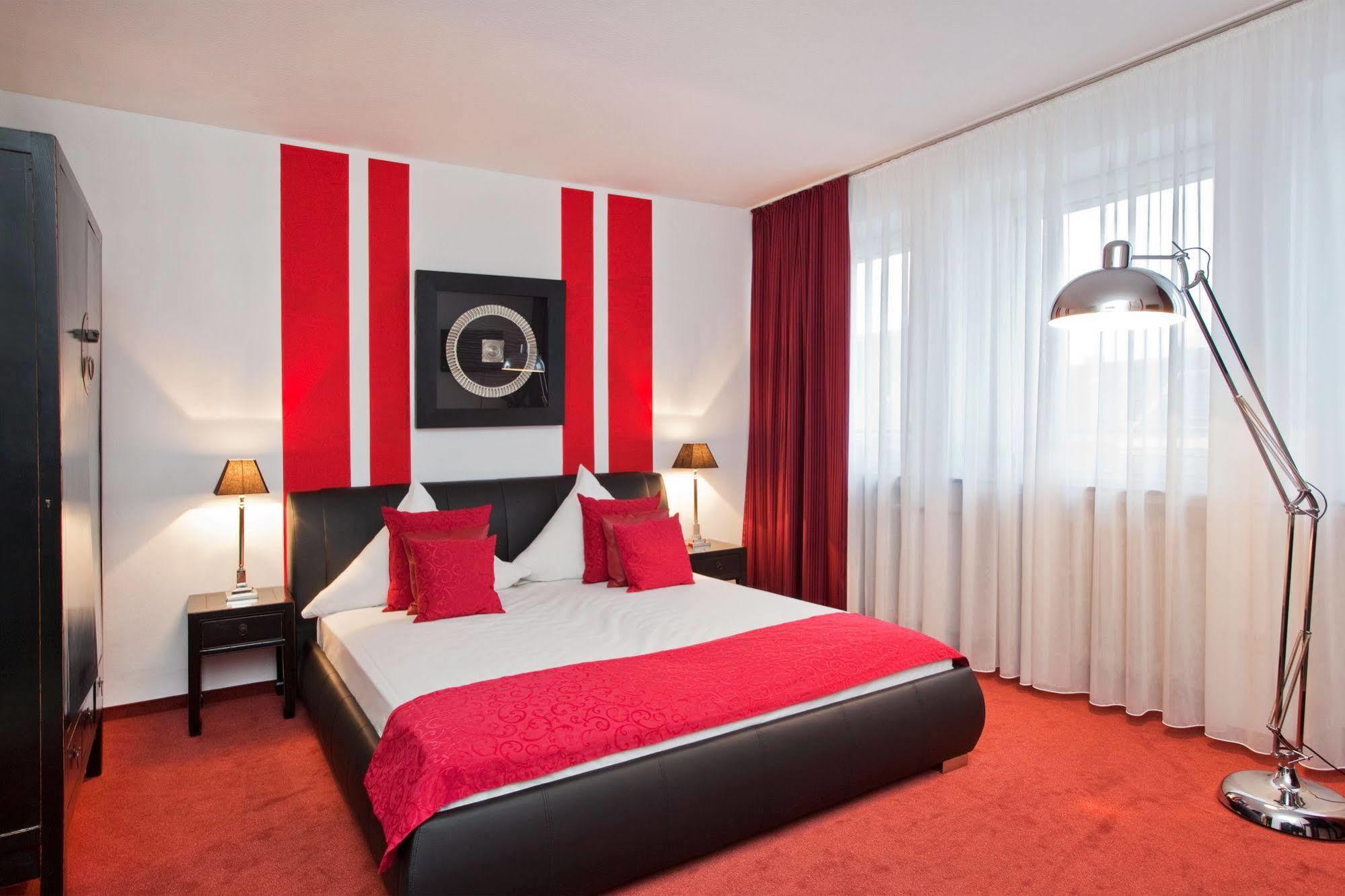 Hotel Asahi Дюссельдорф Экстерьер фото